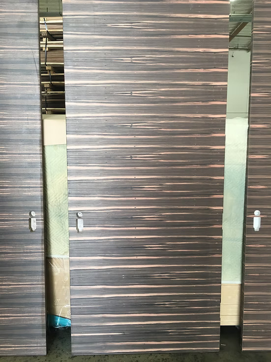 Puerta de granero de ébano Macassar